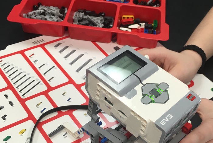 LEGO® MINDSTORM® ROBOTICS LABS by Discover Science Center in Palo Alto, CA
