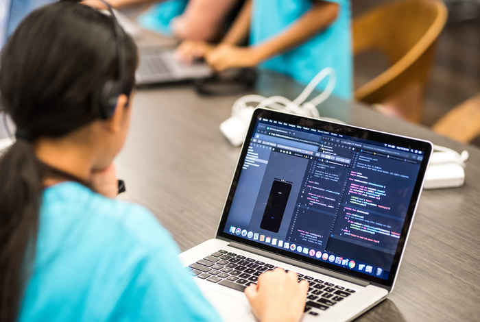 iOS Mobile App Dev + Private Tutoring by Hello World