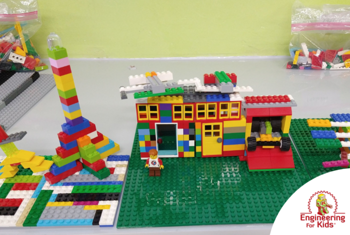 Building Rockets with Lego Bricks by ActivityHero Live