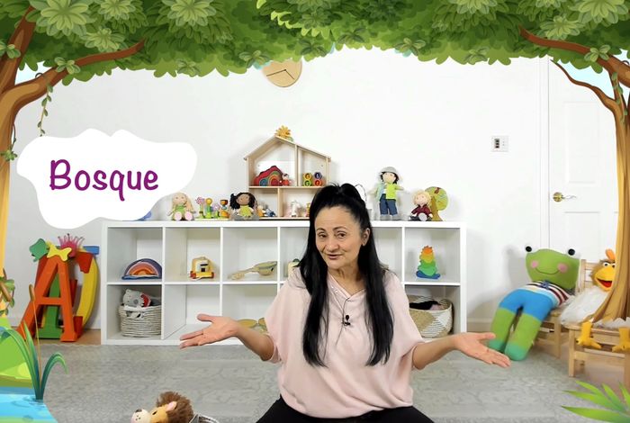 The Wheels on the Bus in Spanish by Cucu's PlayHouse in Palo Alto, CA