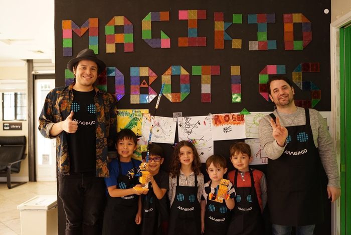 Magikid Robotics Lab - camps in Los Angeles, CA