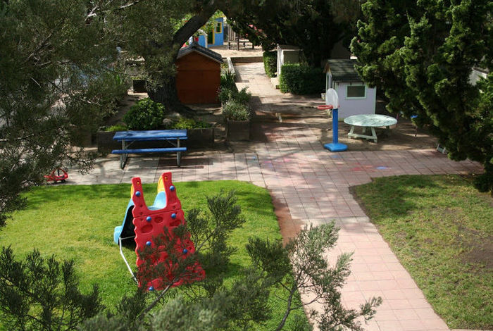 Carlmont Parents Nursery School - camps and classes in Belmont, CA