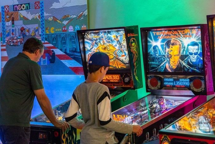Neon Retro Arcade - birthday parties in Pasadena, CA