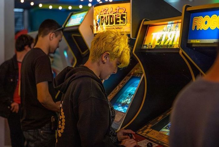 Neon Retro Arcade - birthday parties in Pasadena, CA