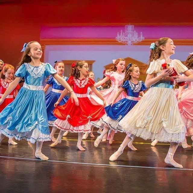 House on the hill レギンス ballet d653ec22-3732-4344-ba03-