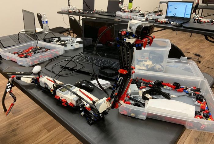 Robotics Tech Club - camps and birthday parties in Daly City, San Francisco, Palo Alto
