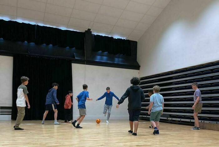 Learn & Experience - camps in Shawnigan Lake, Greater London, Yorkshire, Newton-le-Willows